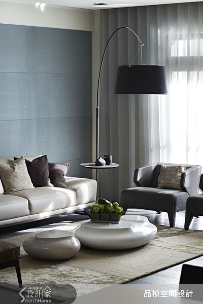 常有人說：「燈光，是空間的眼睛。」除了照明的實用功