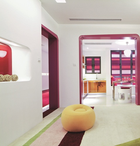 Le C o r b u s i e r在他的設計裡用undulating line