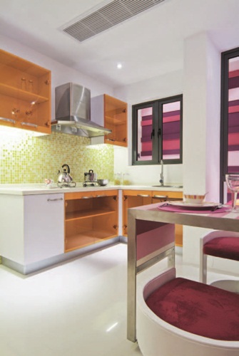 Le C o r b u s i e r在他的設計裡用undulating line