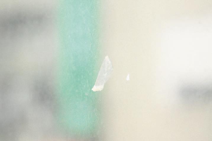 要進行窗戶清潔之前，首先要先判斷一下是否需要濕擦，