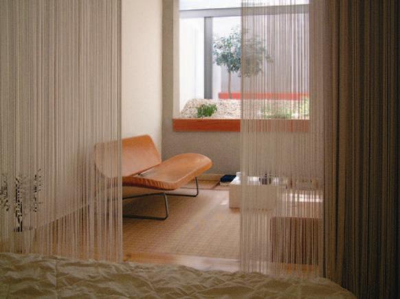 設計靈感來自於浪漫主義繪畫特色及Piet Mondrian的畫