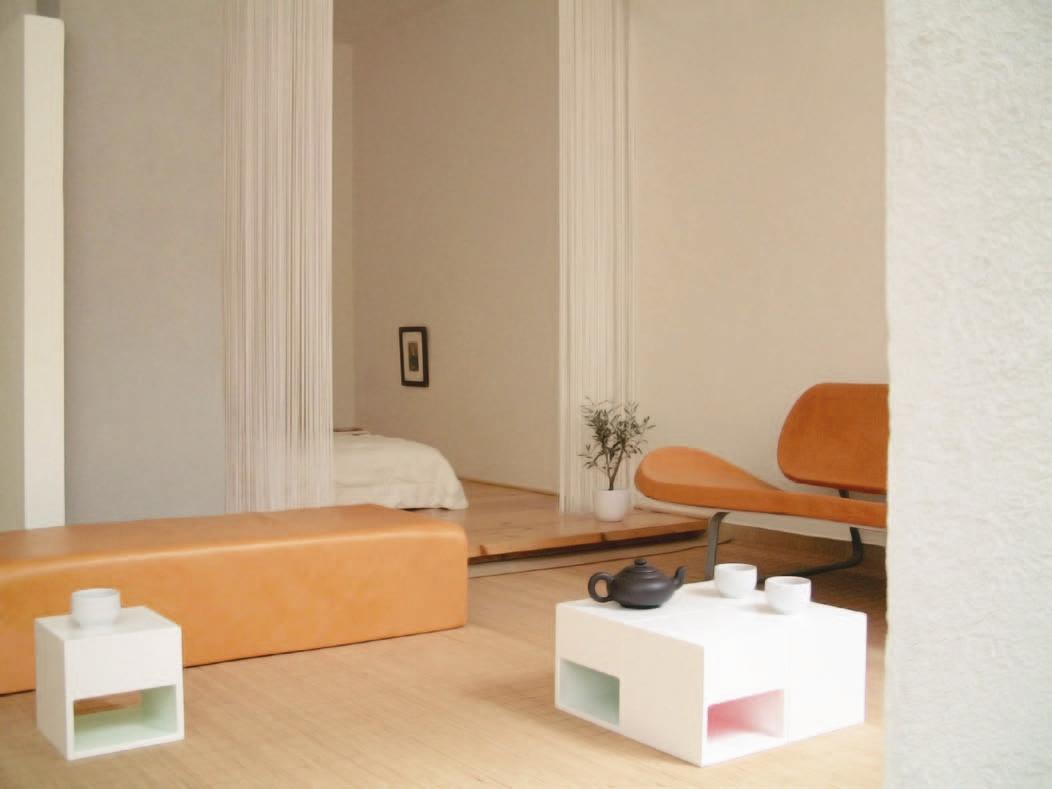 設計靈感來自於浪漫主義繪畫特色及Piet Mondrian的畫