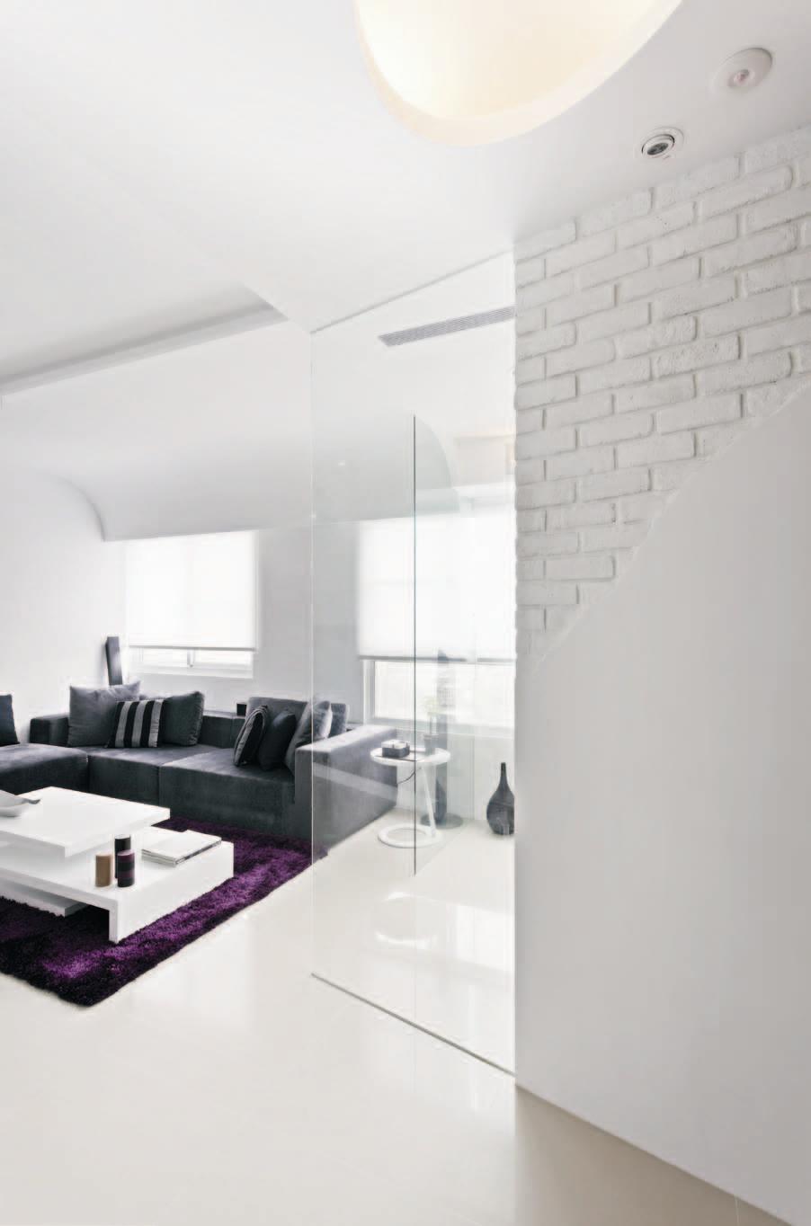 多變的石材質感，常常是將空間詮釋的大器、壯觀的最佳