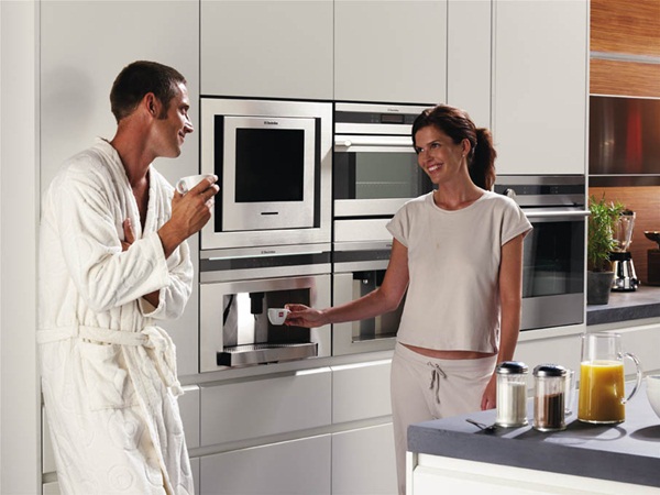 從科技產品、家具到居家空間,輕量化與薄型化已然成為