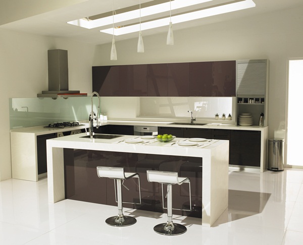 從科技產品、家具到居家空間,輕量化與薄型化已然成為