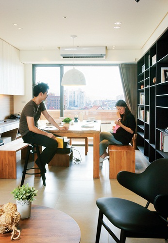 第一次見到Cherry，臉上沒有上妝，但仍散發一種清爽、