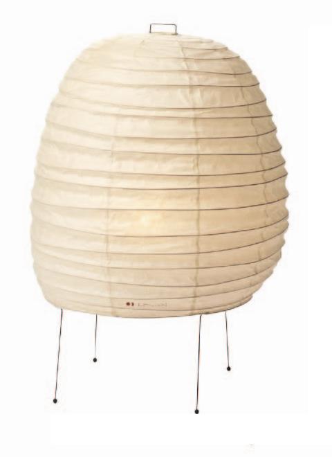 在沉靜的空間中，此類家具沒有花俏裝飾和多餘色彩，而