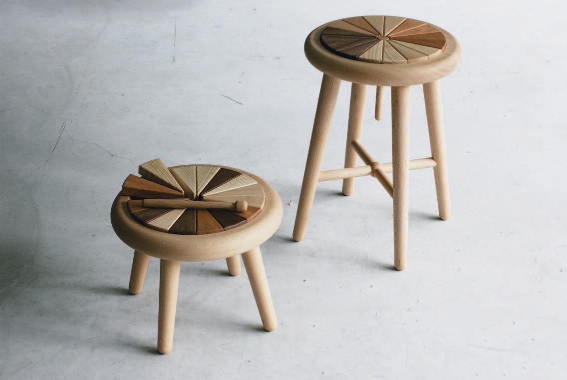 在沉靜的空間中，此類家具沒有花俏裝飾和多餘色彩，而