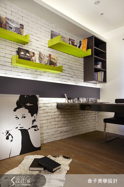 本案屋主期待能擁有低調奢華的空間質感,設計師於是利