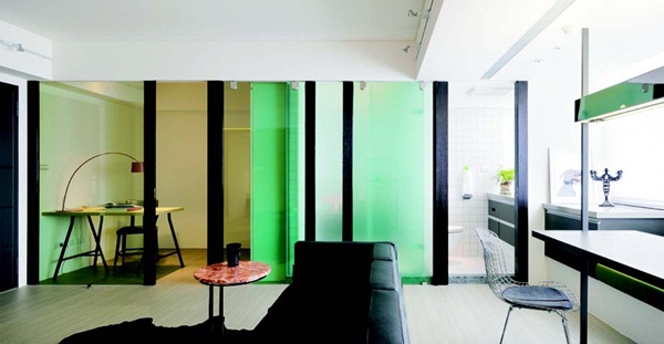 利用牆將生活單元區域隔開,大格局能彈性變為許多小格