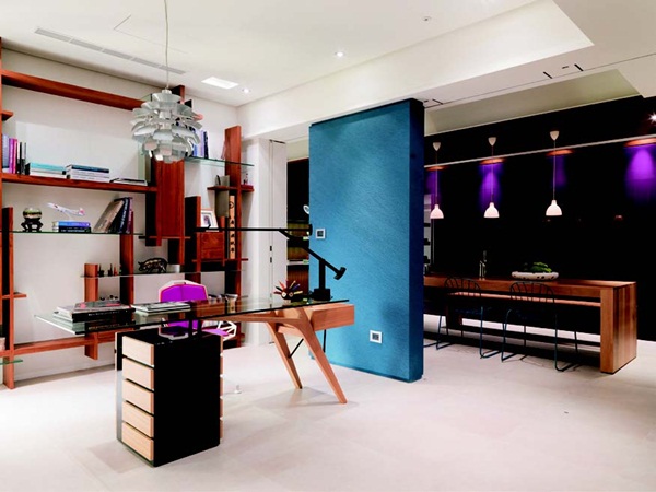 利用牆將生活單元區域隔開,大格局能彈性變為許多小格