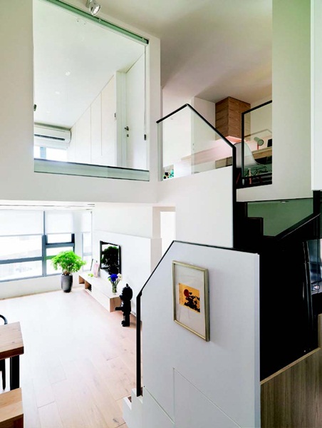 技巧性地將壁面線條拉長,能藉此達到延伸空間、提高開