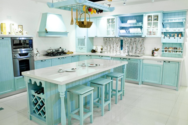 隨生活型態改變，現代人的生活空間越來越有限，複合運