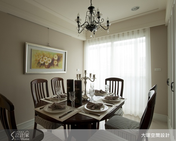 總覺家中窗戶樣式不好看,卻又不知該如何?用窗簾來改