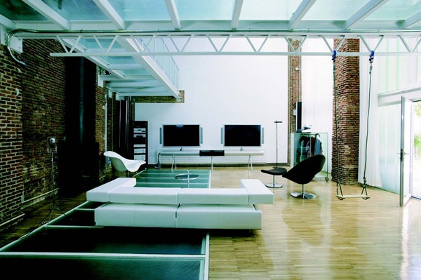 發源自40年代美國紐約，由設計師、藝術家發揚光大的Lo