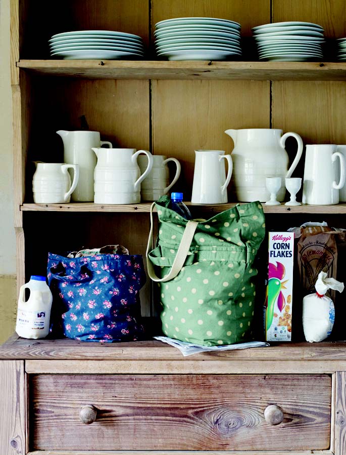 「見」是一種兼具展示佈置及收納機能的美型收納新概念