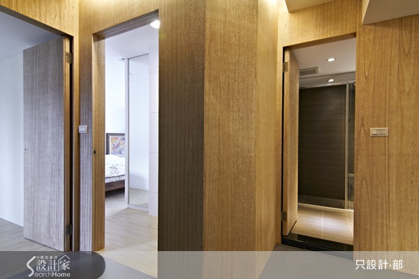 相較於新建案,老宅的公設比率低,往住有較實在的室內