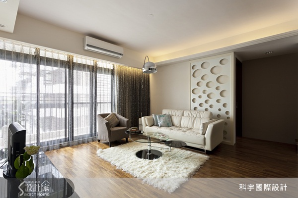 燈光的安排在空間設計裡可以說是一門大學問,它不只肩