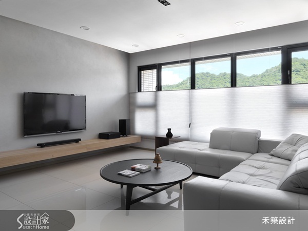 禾築設計運用中性灰色調、木質工法及穿透材質，並使用