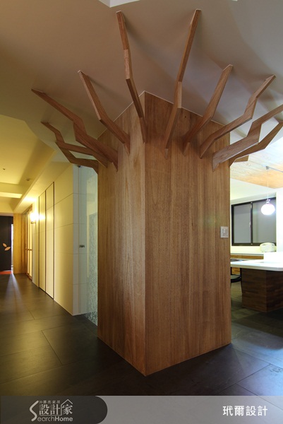 也許你也曾有這樣的經驗:在家中的某個角落擺上一個盆