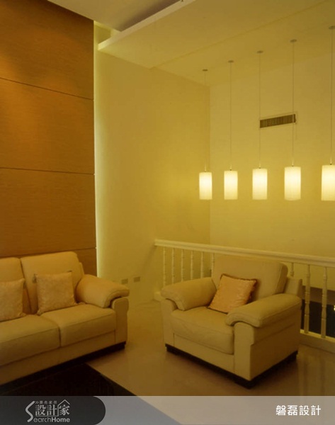 磐磊設計引進充足採光,簡潔無壓的空間讓居家呈現應該