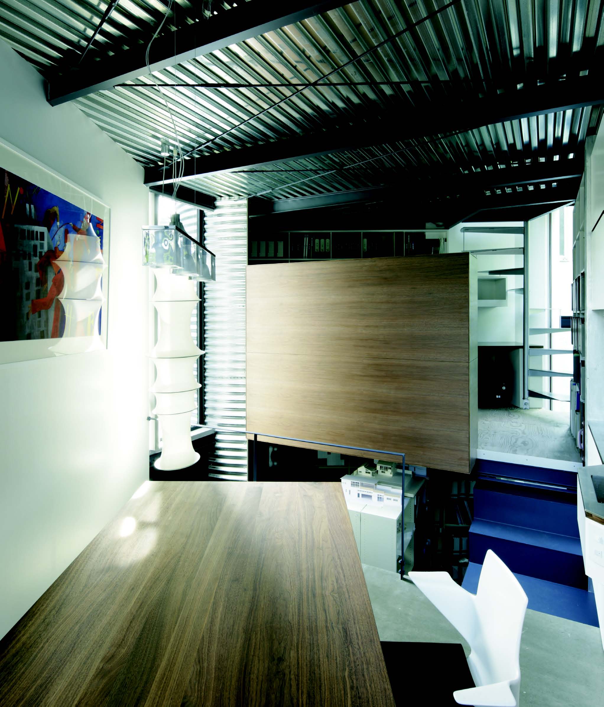 這是建築師三瓶滿真與室內設計師いまむらあんな的家,也是兩