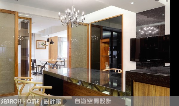 相信許多人對於現代風格的居家空間有種「又愛又恨」的