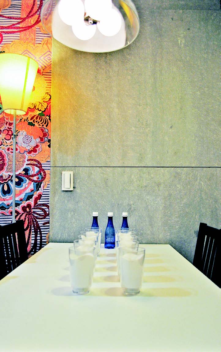 一般來說,泥作工程屬於基礎工程的部分,包含了貼地/