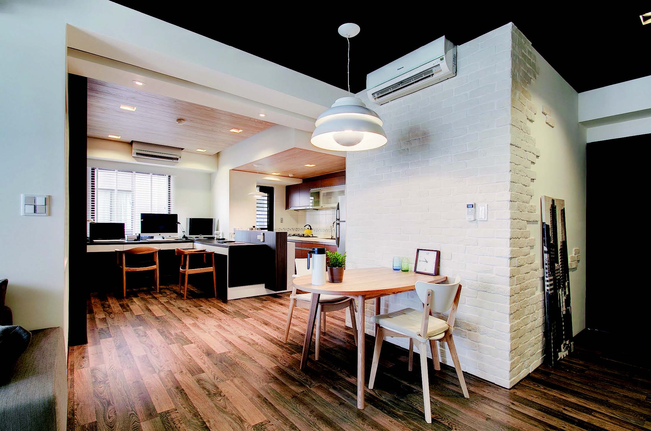 一般來說,泥作工程屬於基礎工程的部分,包含了貼地/