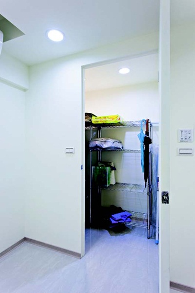 一般專業地板公司因為採取大批叫料方式,可有效降低建