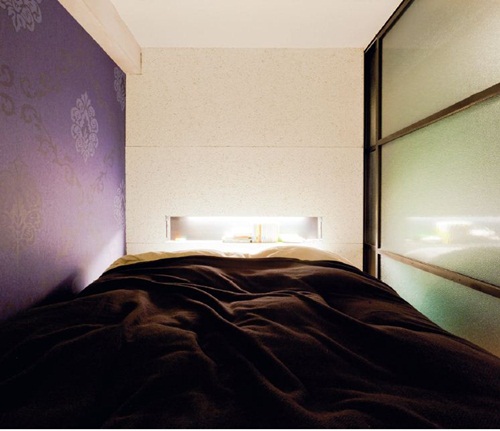 為了配合喜歡邀朋友來家裡歡聚的屋主個性，設計師大膽