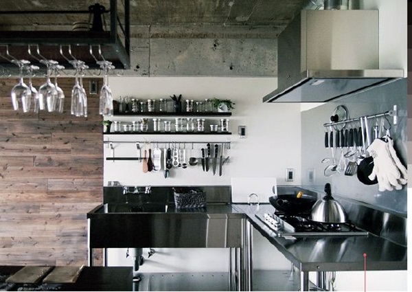 原本毫無特色的30 年中古屋，在熱愛海底攝影的新屋主