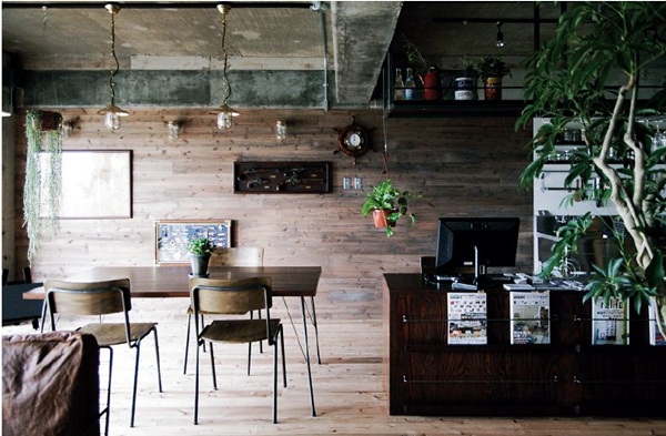 原本毫無特色的30 年中古屋，在熱愛海底攝影的新屋主