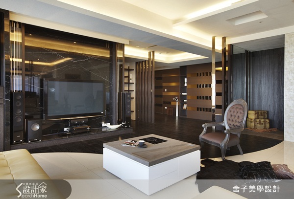 風格營造有賴於色彩與建材的運用與搭配,而建材要如何