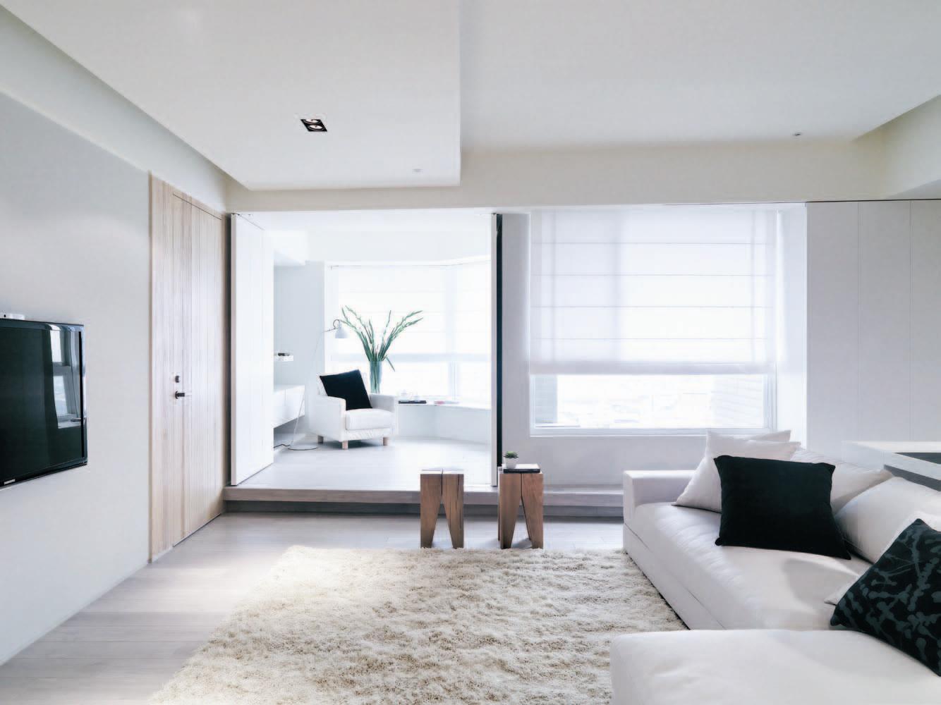 為了省下裝潢費用，陳小姐決定購買預售屋。一開始，她