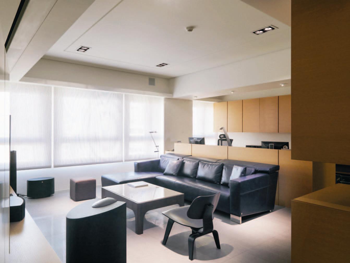 準備買下人生第一間房的李先生，打算買新成屋簡省裝修