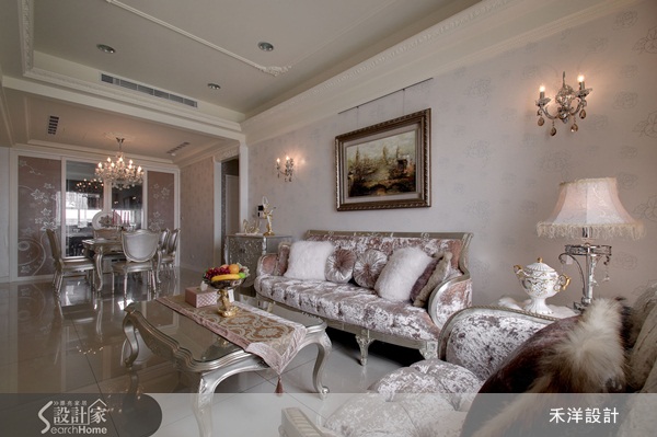 注重機能與設計細節,運用線板、雕花、大理石拼花詮釋