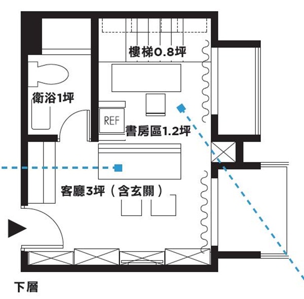 這戶小住宅原始挑高約為3米6，除了浴室外，並沒有任何