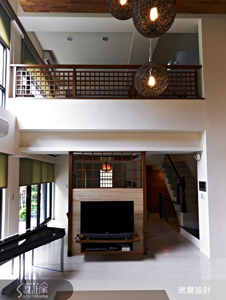 挑高空間是否只能適用於古典或奢華型的設計風格呢？在