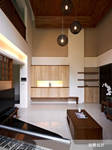 挑高空間是否只能適用於古典或奢華型的設計風格呢？在