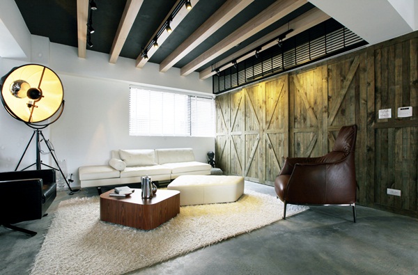 看似活潑、不拘小節的Janet，對她人生中第一間房子不