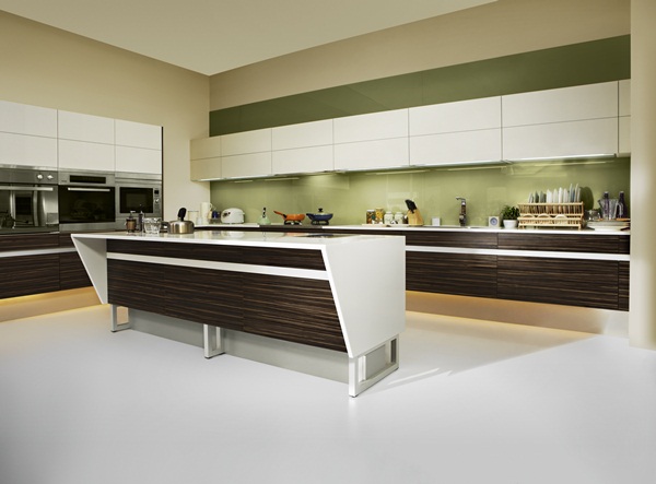 好的廚具設計，必須搭配與之相互輝映的廚房電器配備。