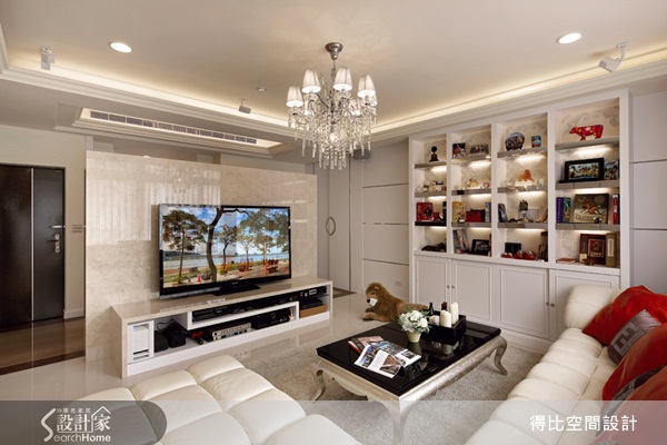 規劃住宅空間時,常常將焦點安排在牆面上,例如電視牆