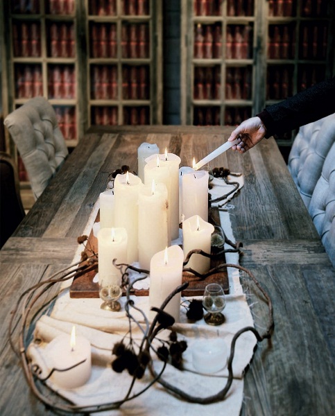 KENAS Cadee仿古原木餐桌。餐桌是一家人分享美食、享