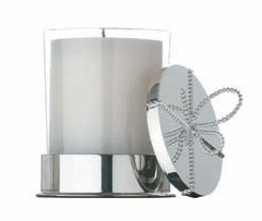 鈴鈴鈴！鐘聲響起，彷彿在提醒世人，令人期待的浪漫聖