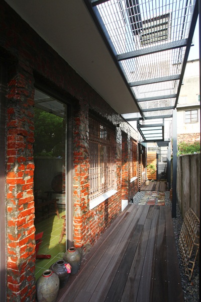 屋齡有60年的老房子原本屋況欠佳，希望改建為民宿，從