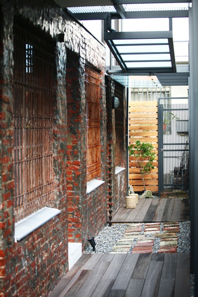 屋齡有60年的老房子原本屋況欠佳，希望改建為民宿，從