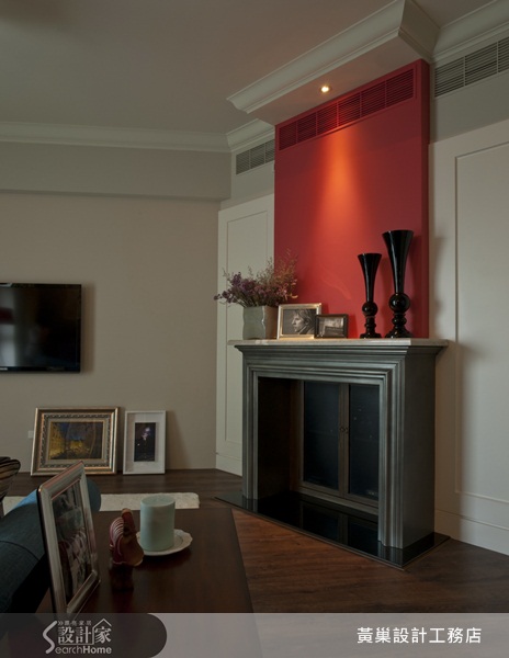 留學美國的屋主，是一位很有個性且注重隱私的女生，搜