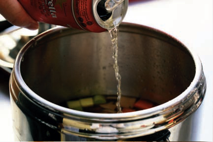 亞洲風味的嘗鮮新吃法，使用啤酒軟化五花肉，滋味清爽