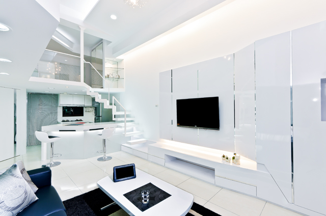 為落實屋主喜歡的現代科技感的風格,除設定黑白的配色